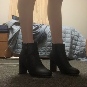 Ardent Black Booties